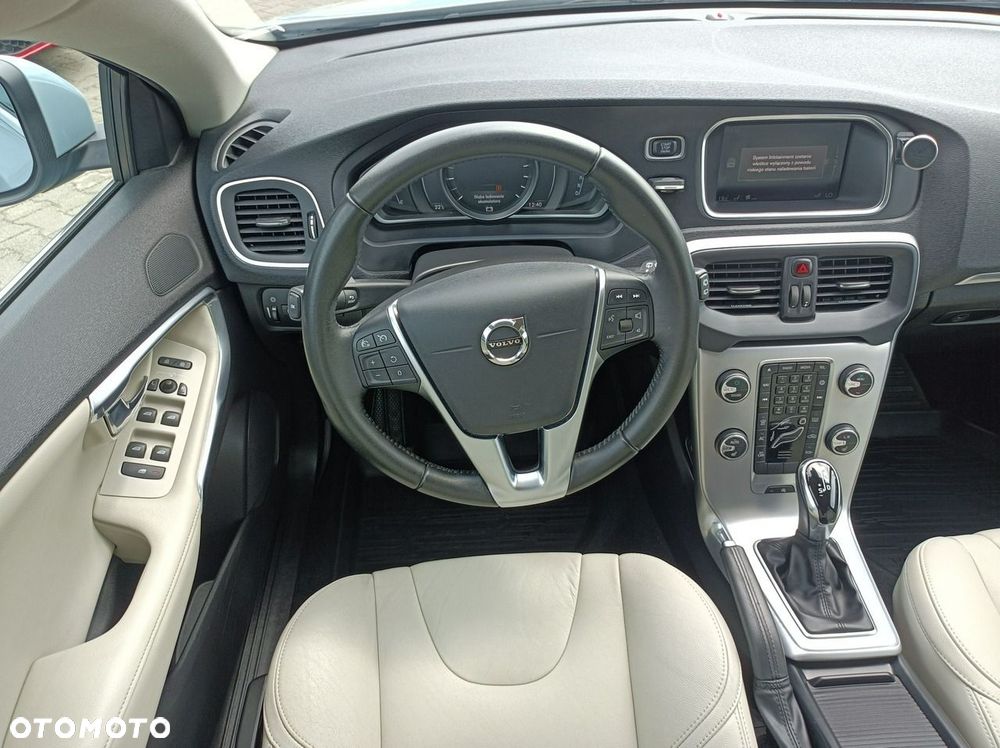 Volvo V40 - 27