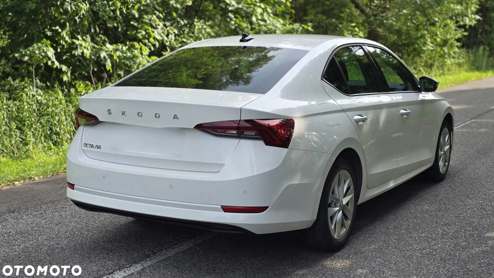 Skoda Octavia 2.0 TDI Ambition DSG - 4