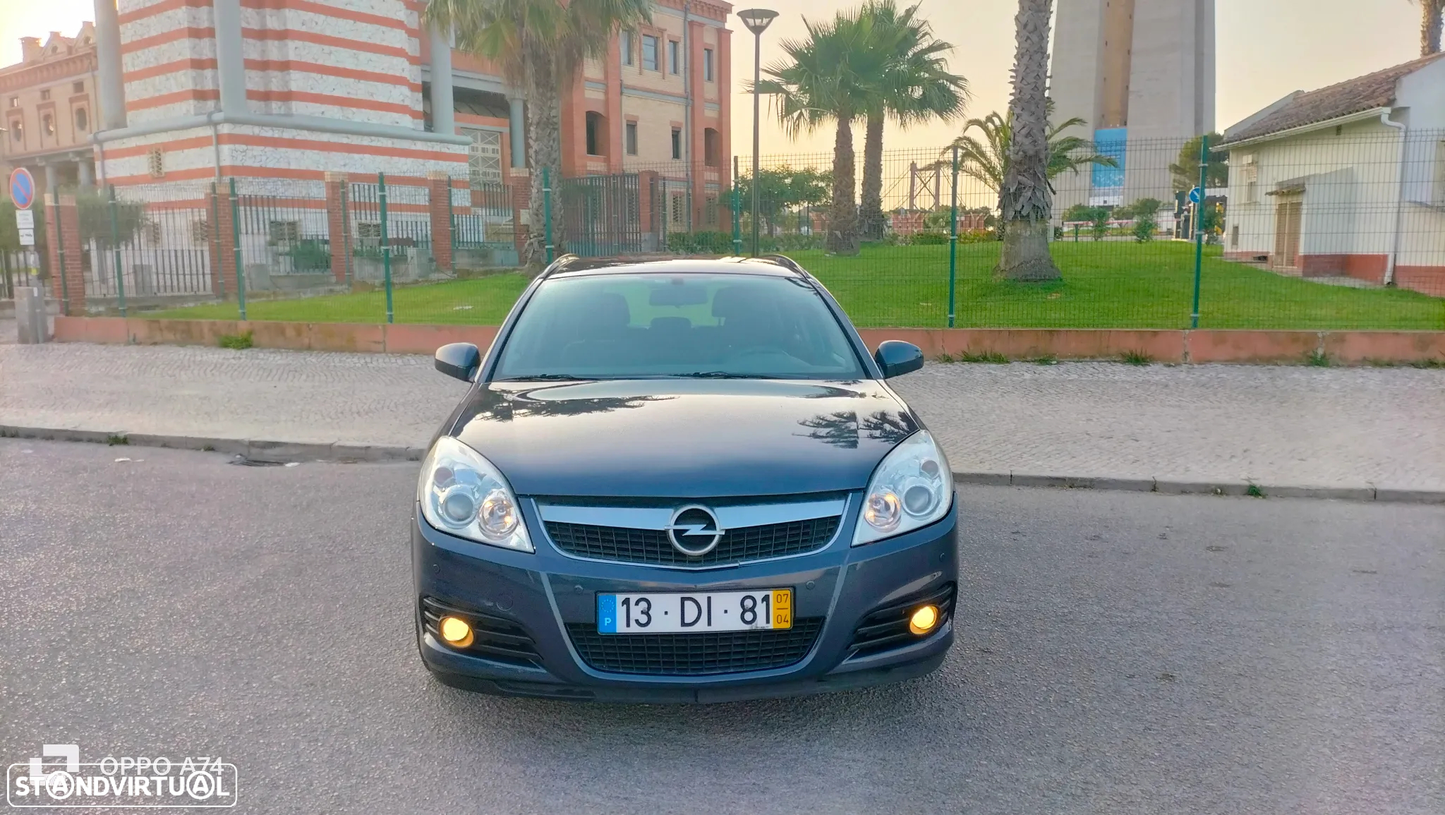 Opel Vectra Caravan 1.9 CDTi Executive - 9