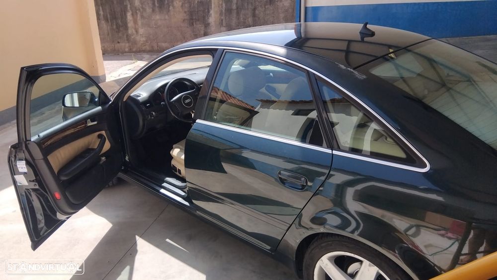 Audi A6 2.5 TDI V6 24v Tiptronic - 2