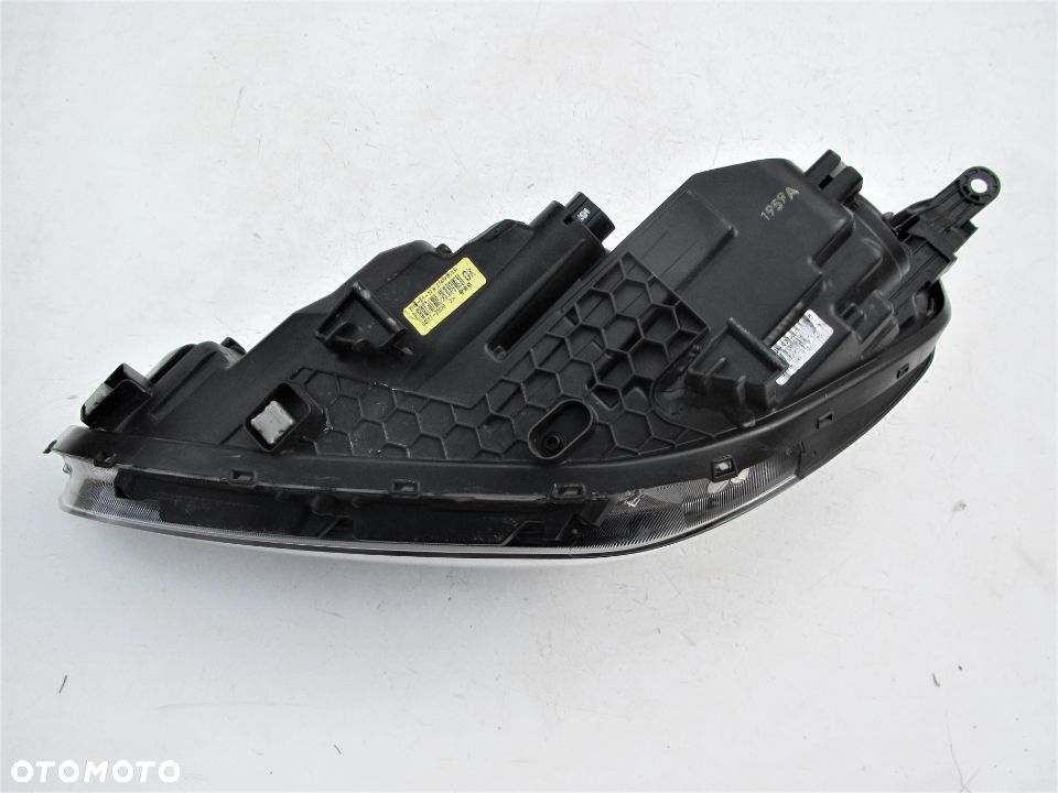 HYUNDAI i30 2017 2018 2019 Reflektor 10 PIN OE - 6