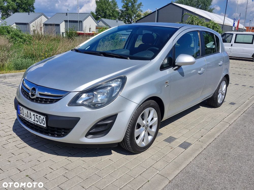 Opel Corsa 1.4 16V Active - 1