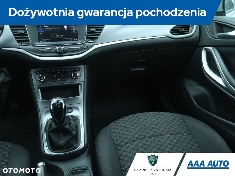 Opel Astra - 10