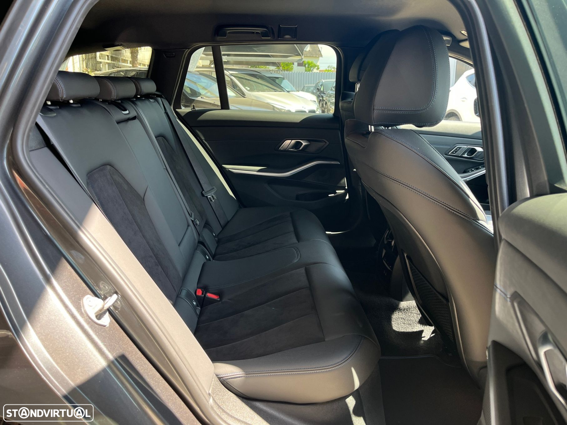 BMW 330 e Touring Pack M Auto - 9