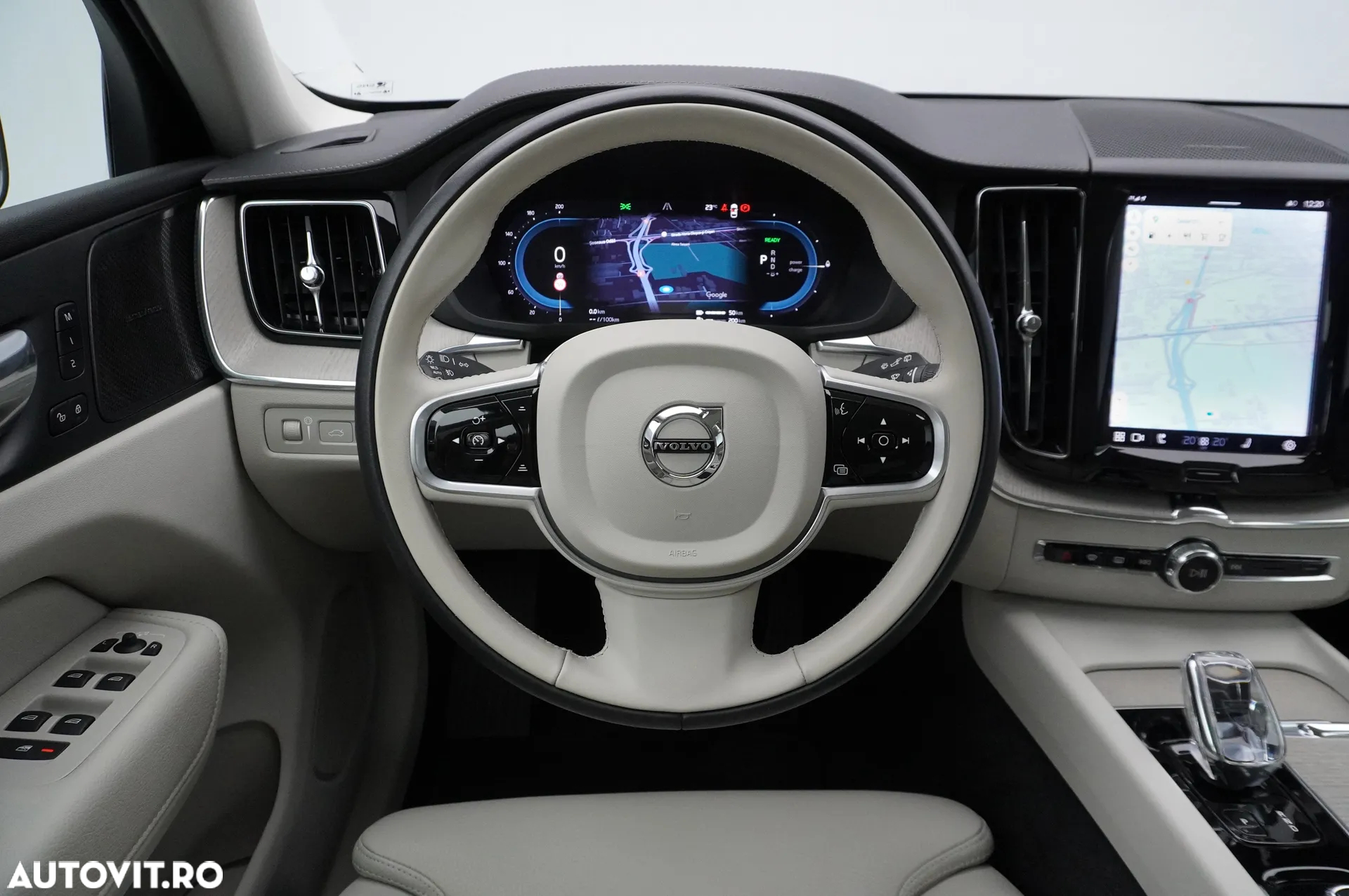 Volvo XC 60 T6 AWD Recharge Geartronic Inscription - 16