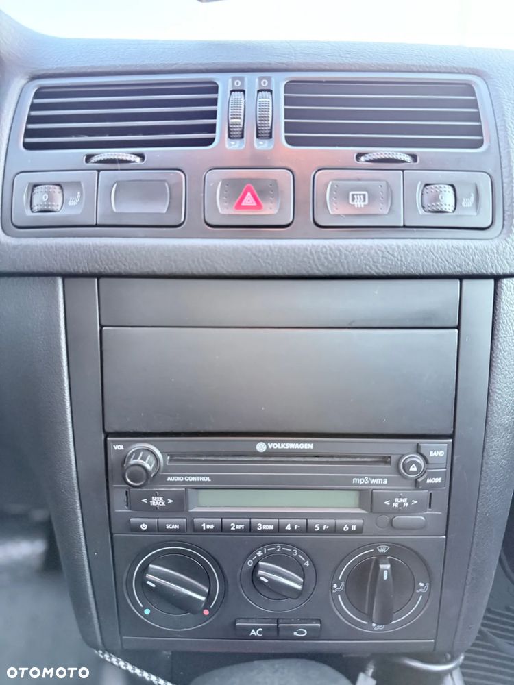 Volkswagen Jetta - 25