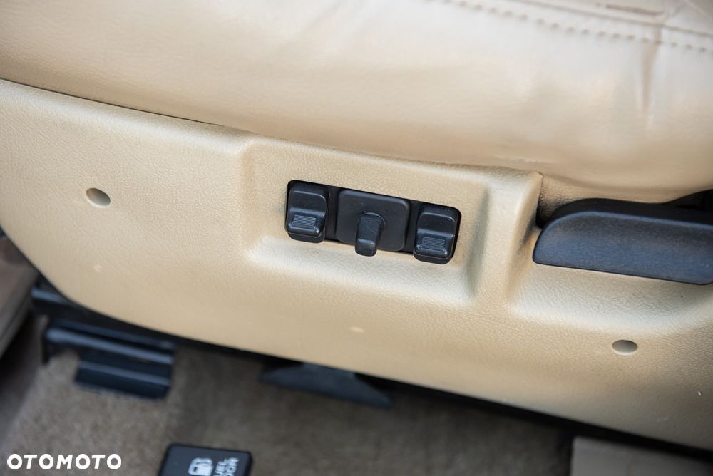 Jeep Grand Cherokee - 19