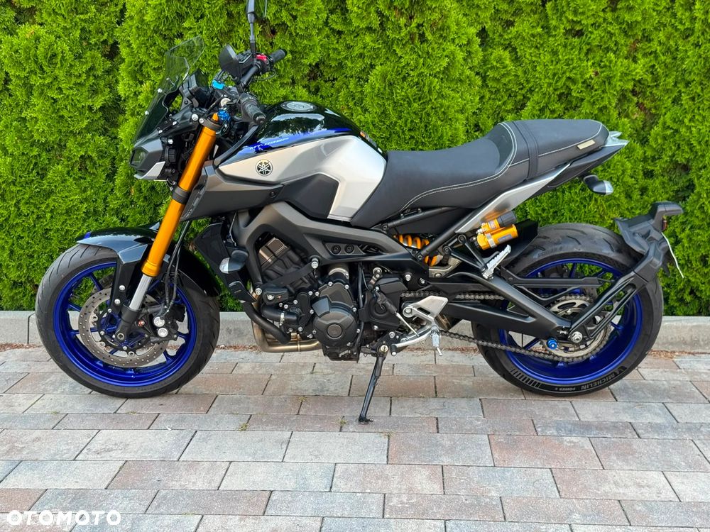 Yamaha MT - 8