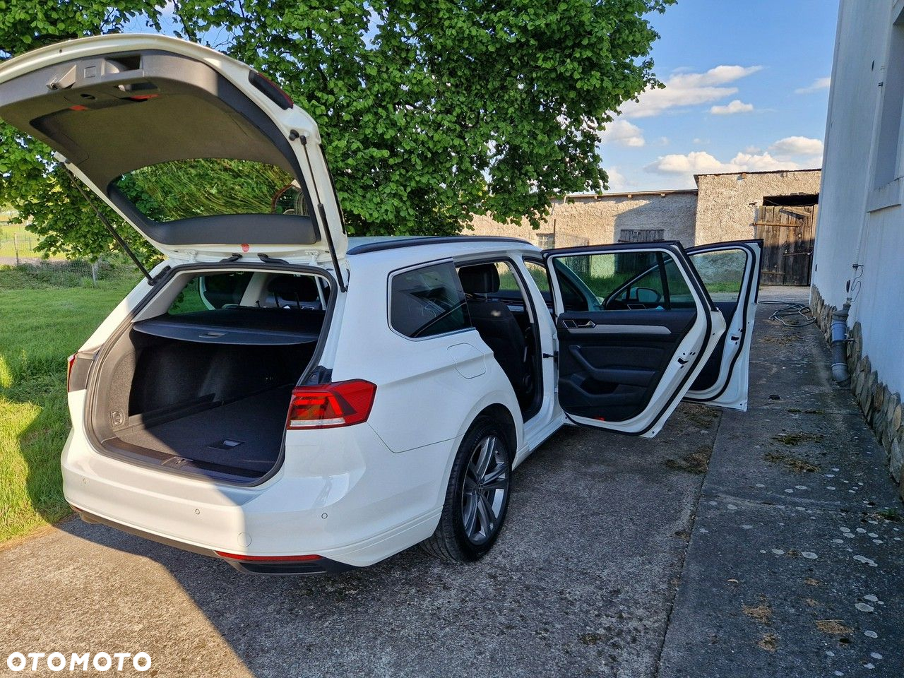 Volkswagen Passat 2.0 TDI EVO Business DSG - 27
