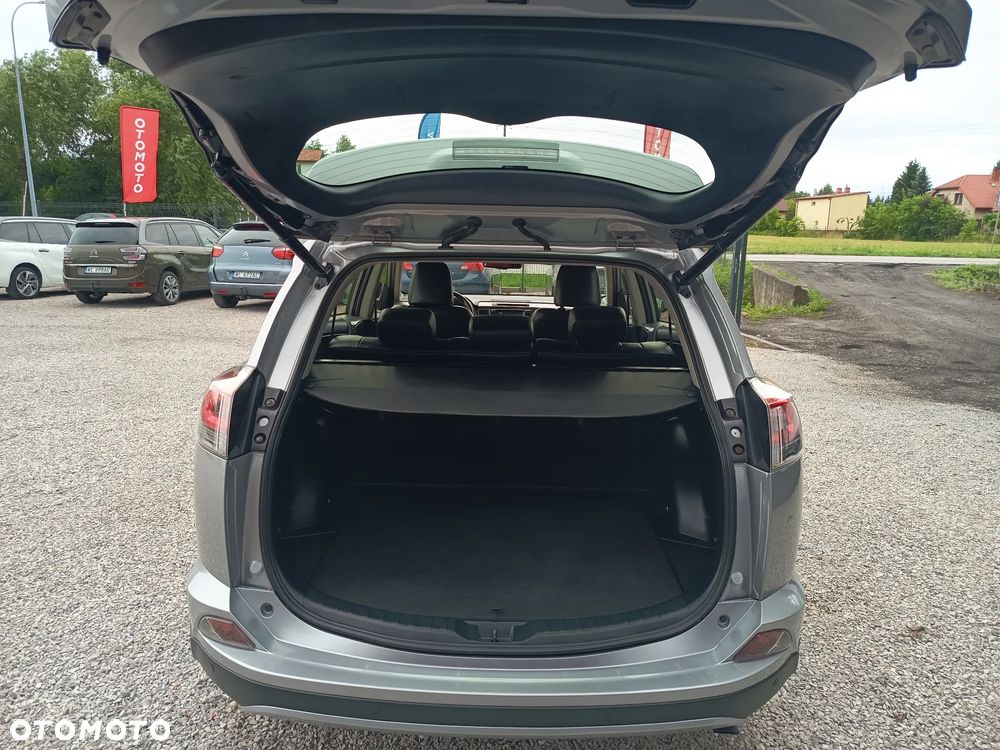 Toyota RAV4 Hybrid Premium 4x2 - 37