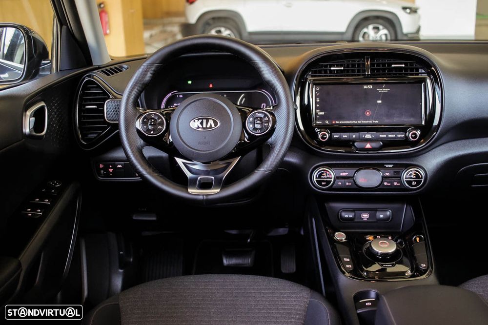 Kia e-Soul Vision - 10