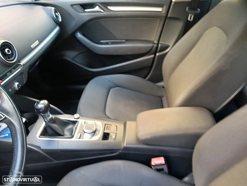 Audi A3 Limousine 1.6 TDI Sport - 29