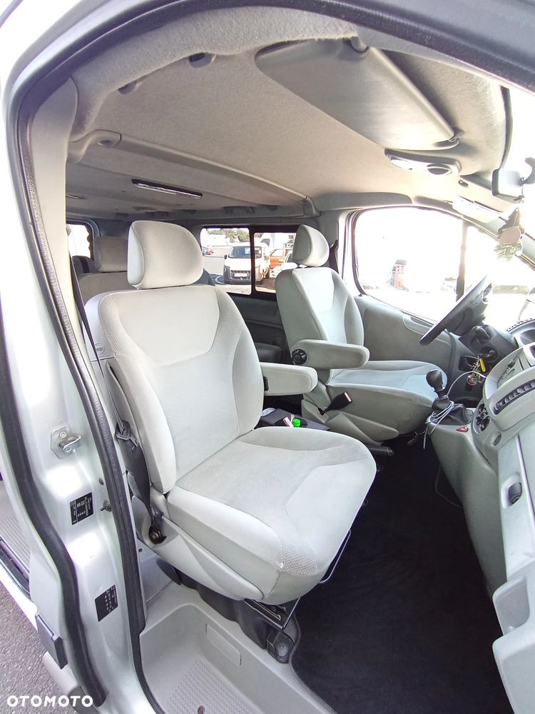 Opel Vivaro DTI Tour - 10