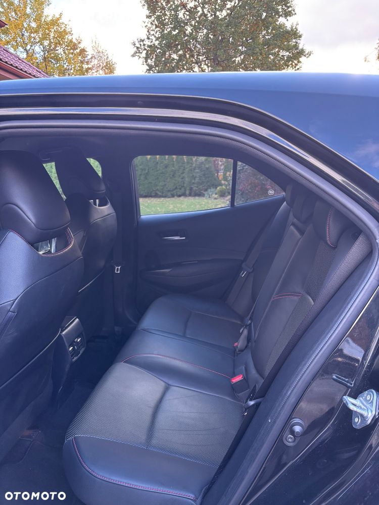 Toyota Corolla 2.0 Hybrid GR Sport - 24