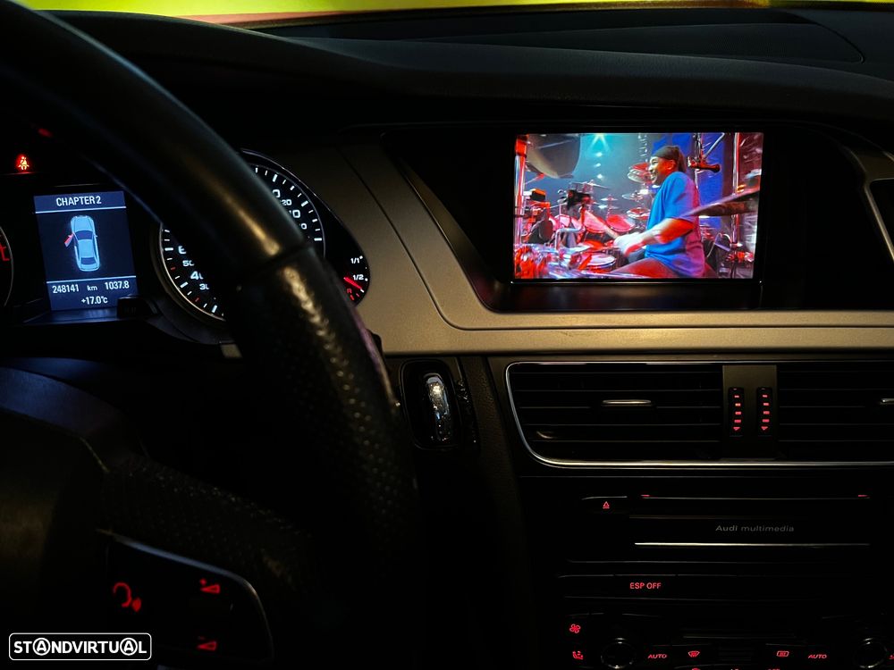 Audi A4 2.0 TDI S Edition - 12