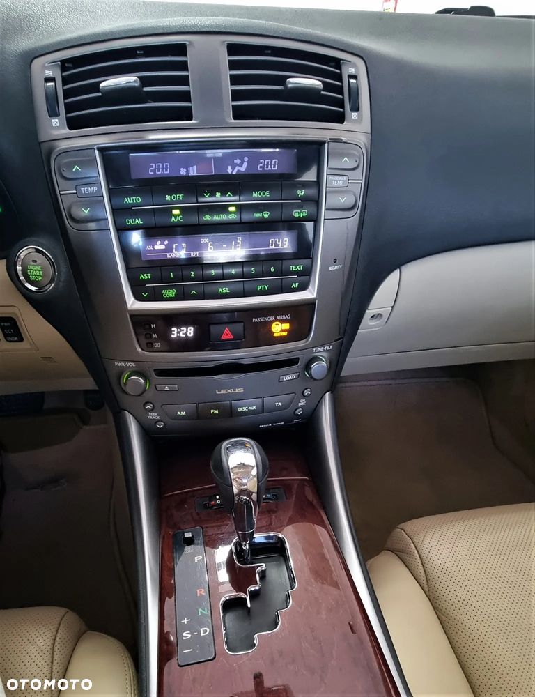 Lexus IS 250 Comfort - 12