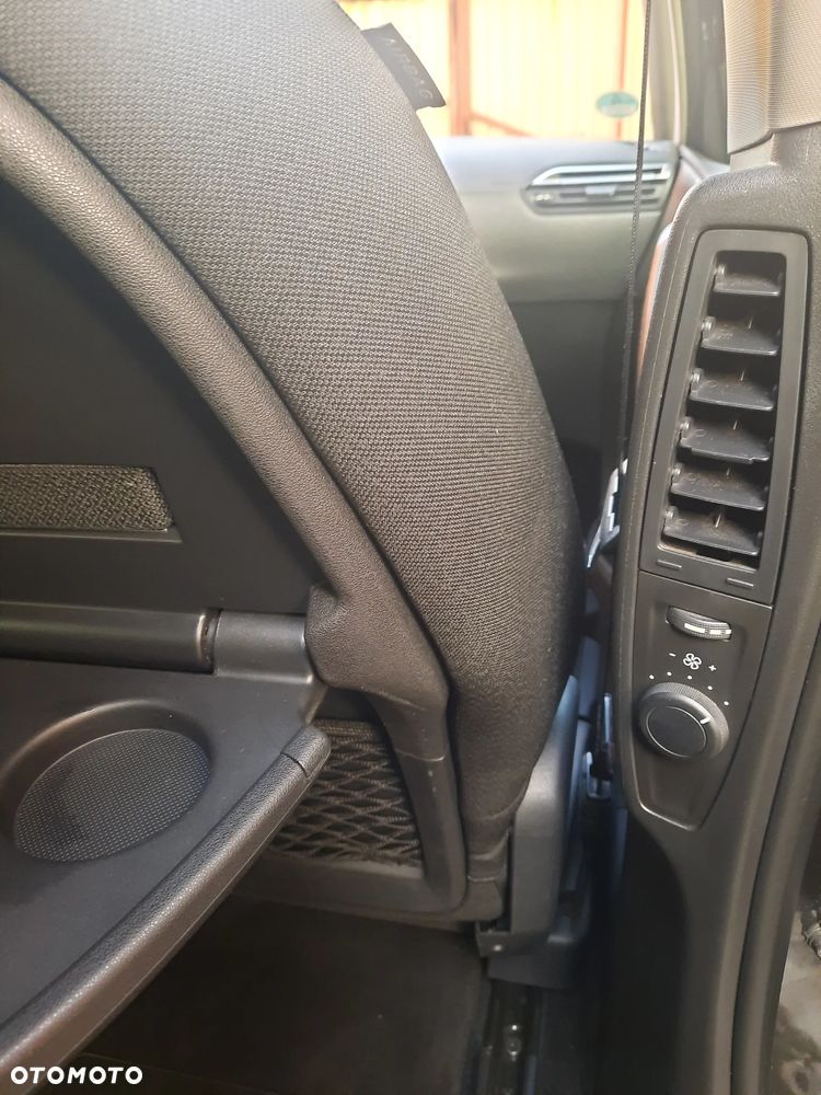 Citroën C4 PureTech 130 Stop&Start SHINE - 16