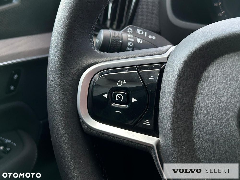 Volvo XC 90 - 18