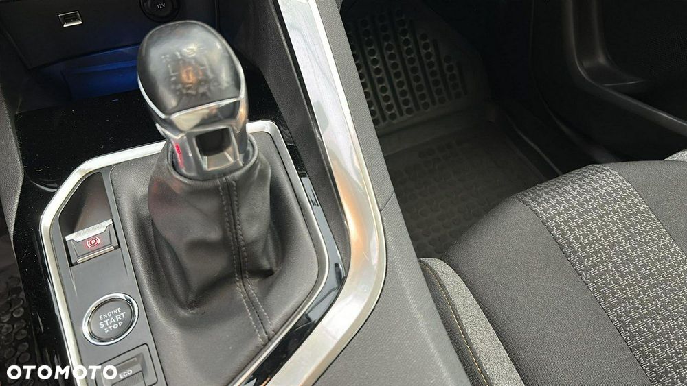 Peugeot 3008 - 18