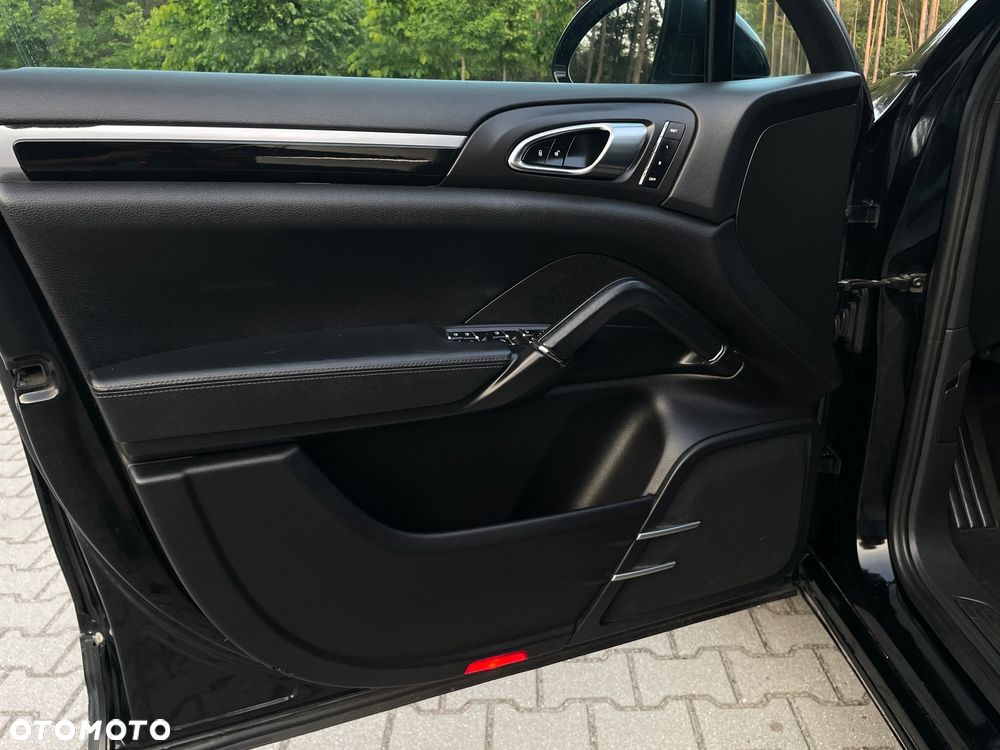 Porsche Cayenne S - 19