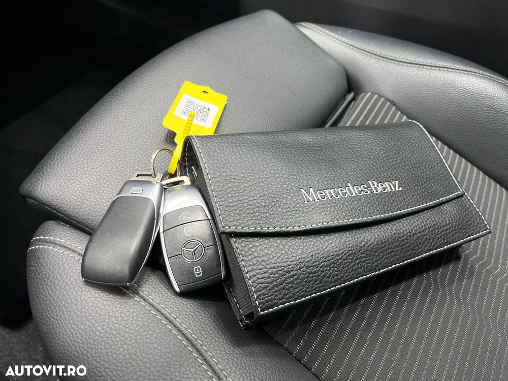 Mercedes-Benz CLA - 12