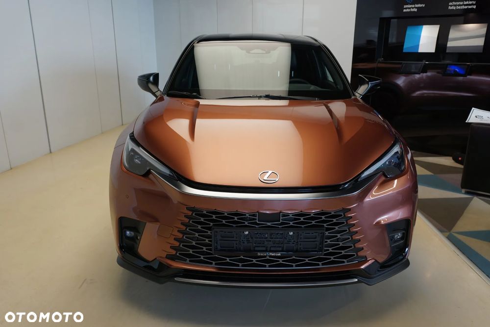 Lexus LBX - 3