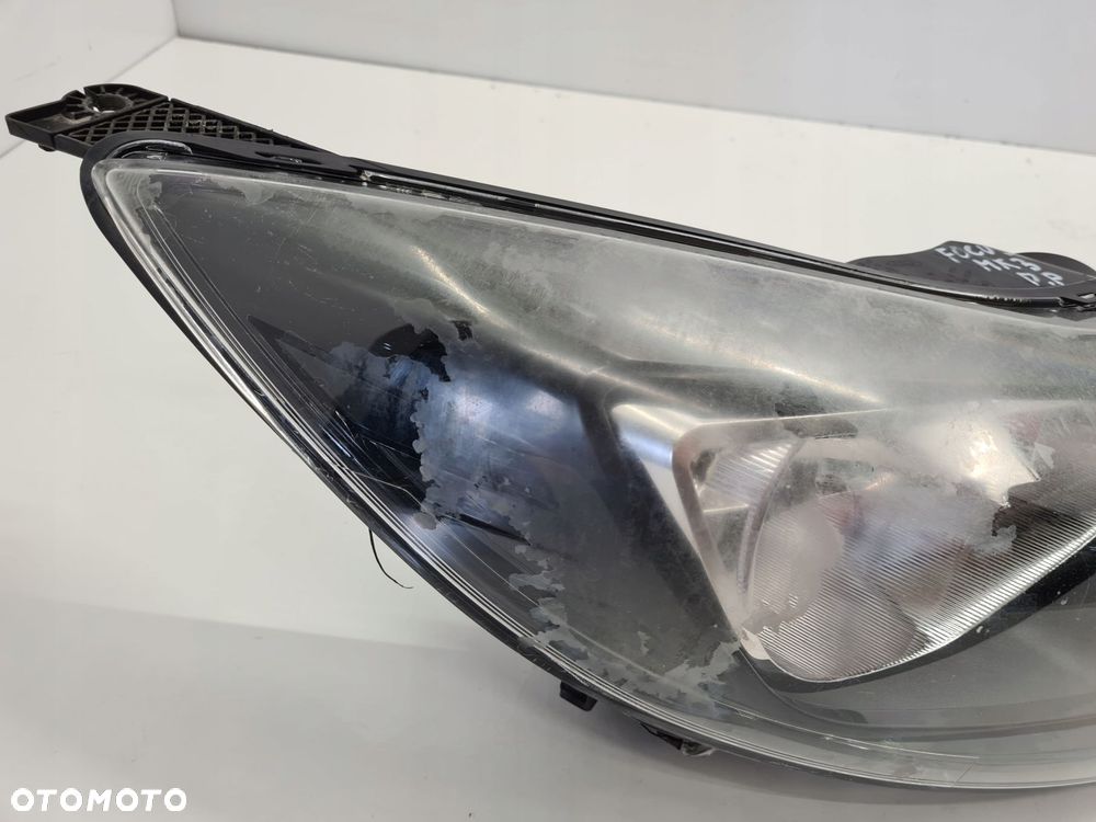 FORD FOCUS MK3 LAMPA PRAWY PRZÓD EUROPA - 2