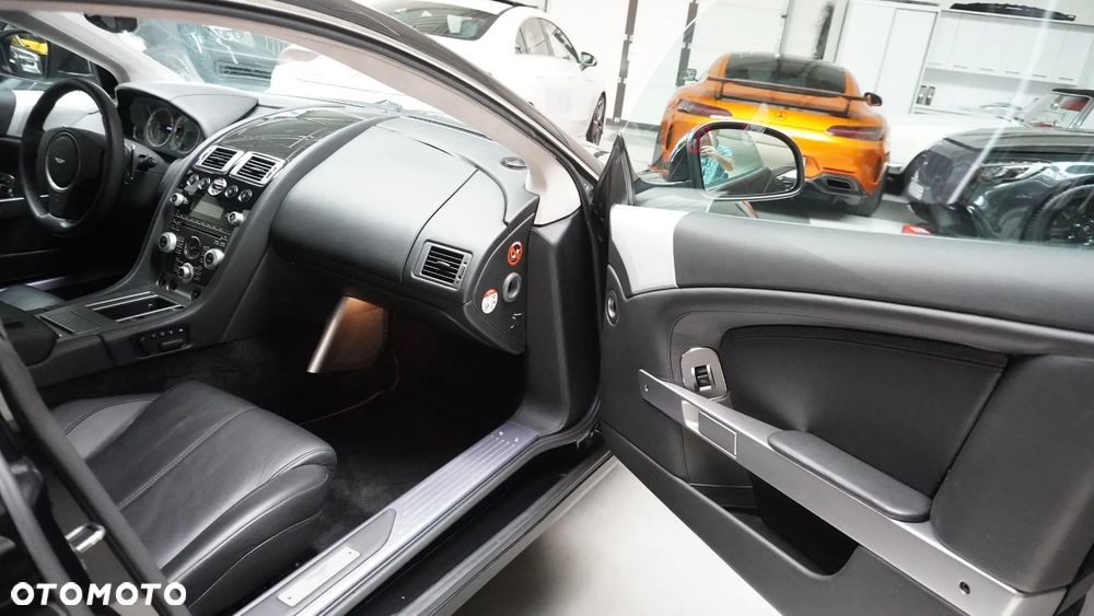 Aston Martin DB9 Luxury Edition Touchtronic II - 8