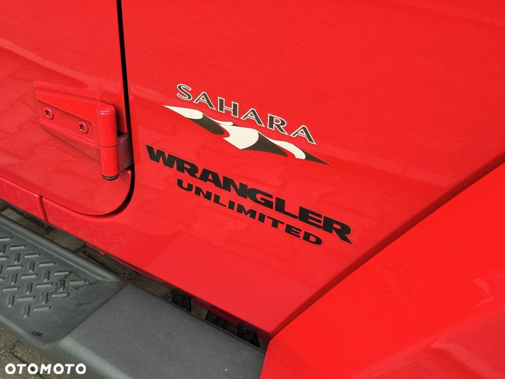 Jeep Wrangler - 12