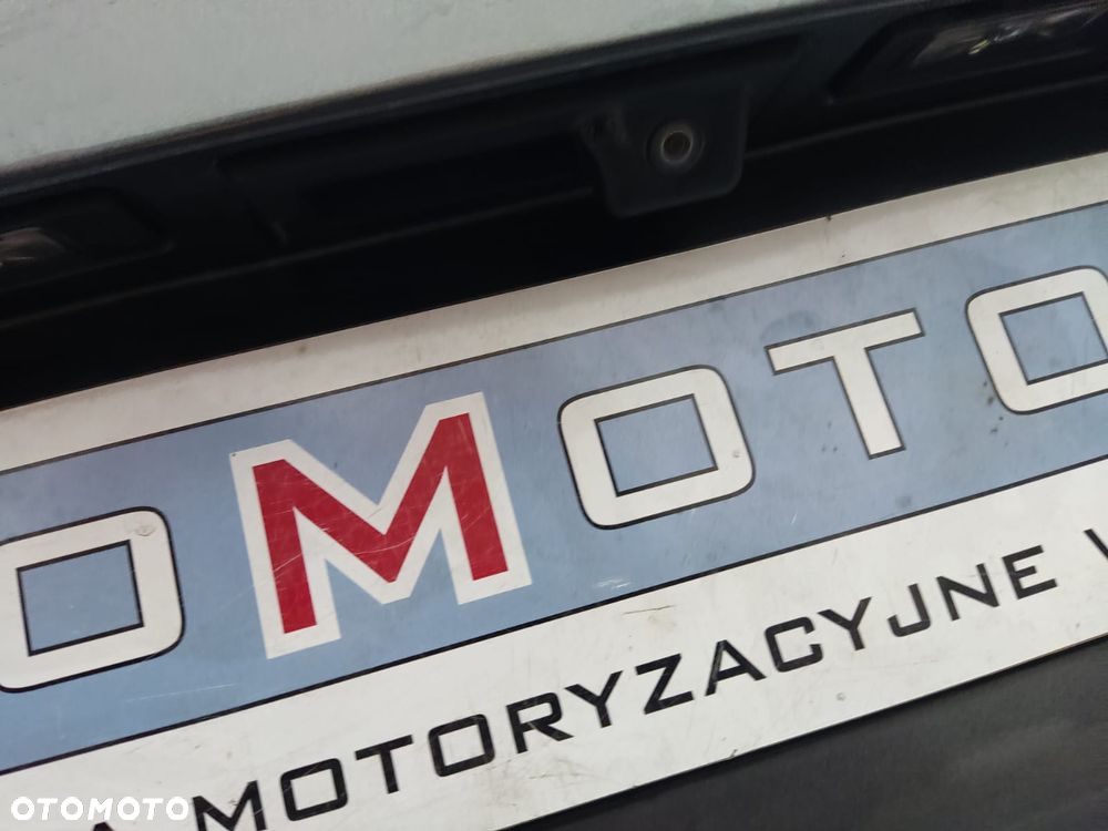 Volkswagen Tiguan - 33