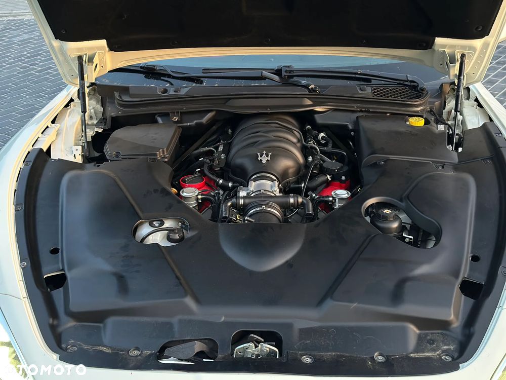 Maserati GranTurismo S - 17