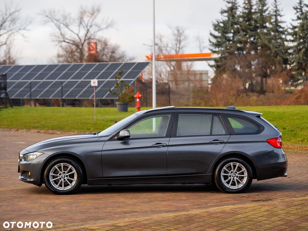 BMW Seria 3 318d Blue Performance - 12