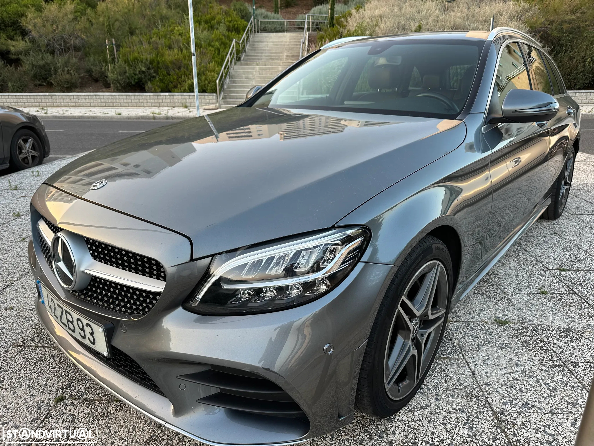 Mercedes-Benz C 200 - 25