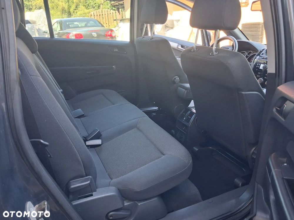 Opel Zafira - 18