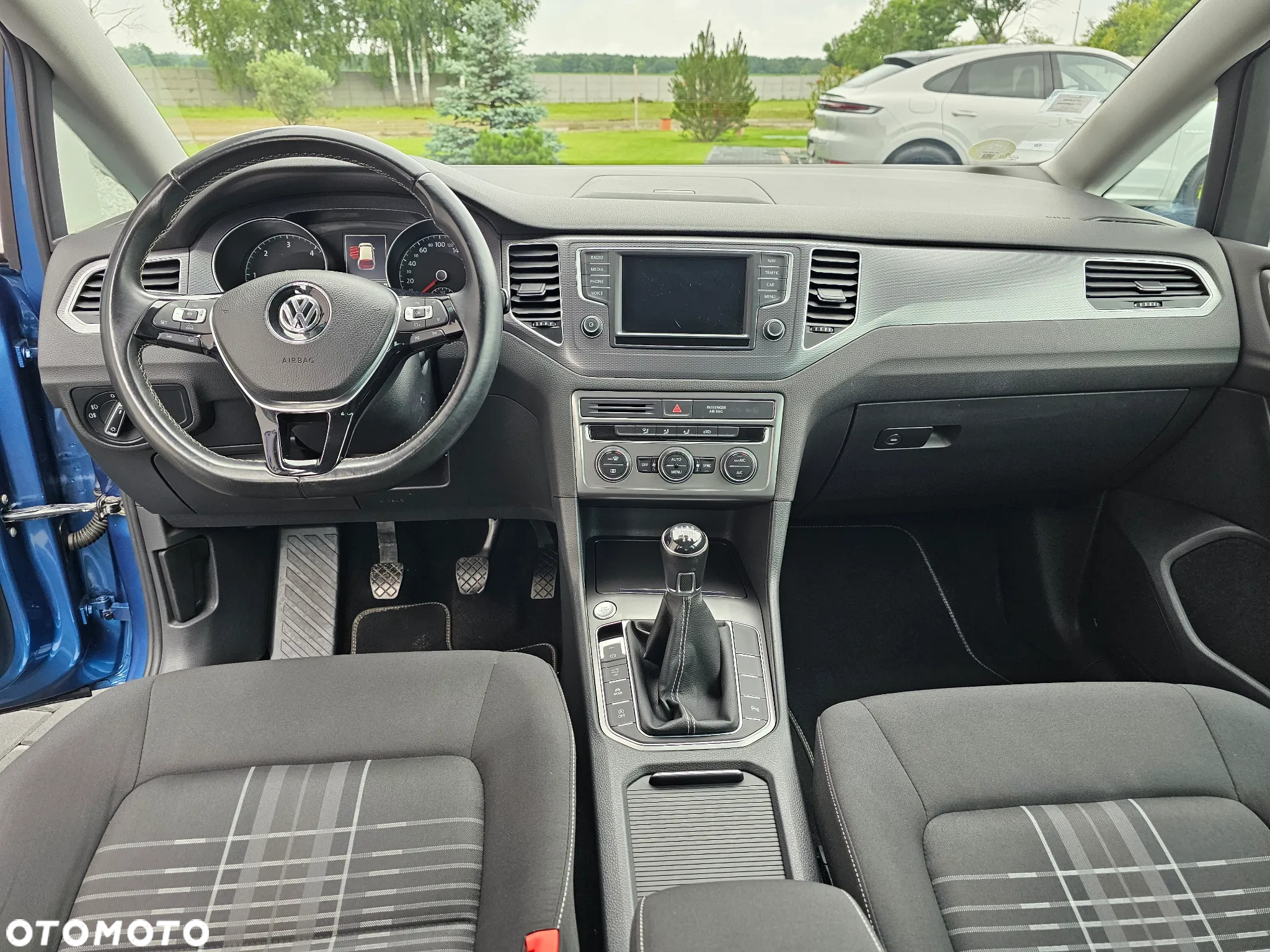 Volkswagen Golf Sportsvan - 21