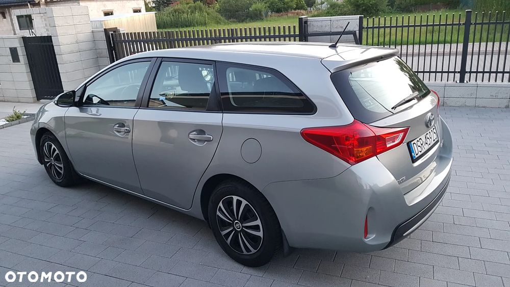 Toyota Auris 1.4 D-4D Comfort - 11