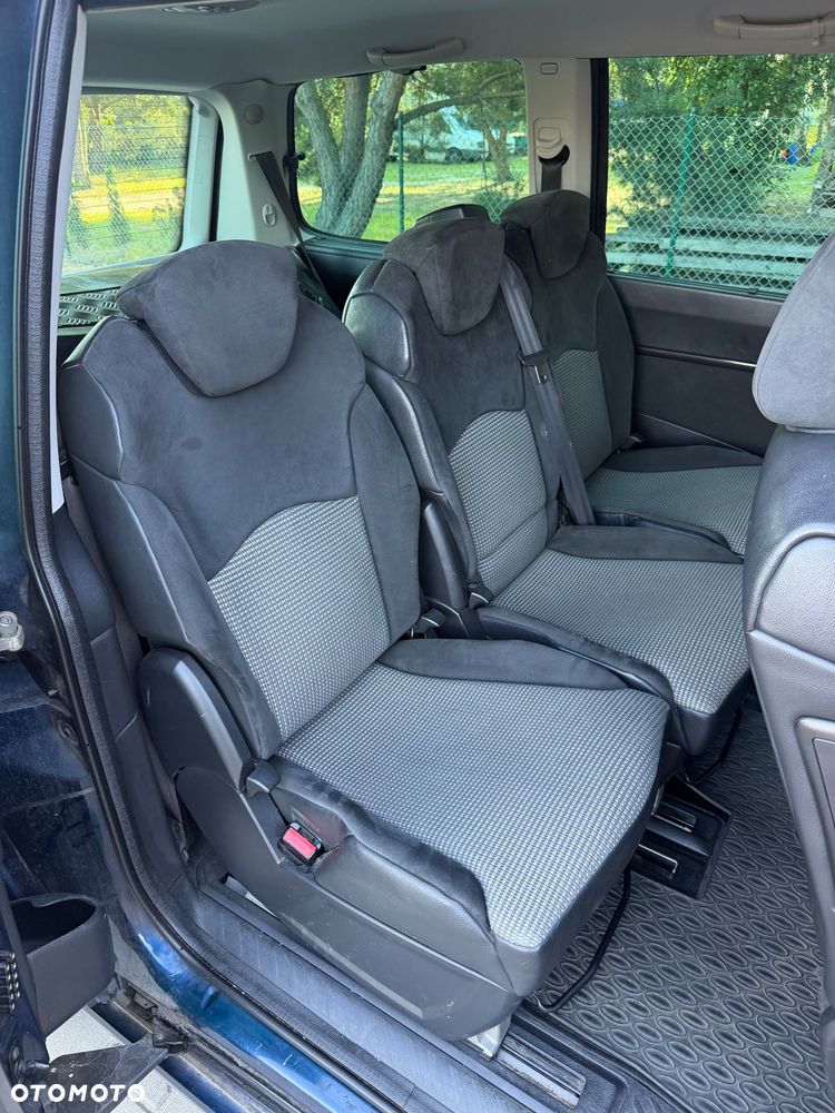 Peugeot 807 HDi 135 Style - 25