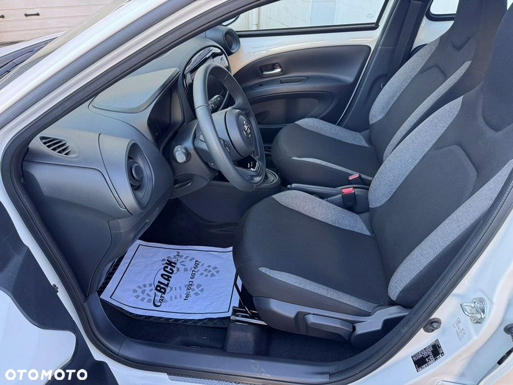 Toyota Aygo X - 6