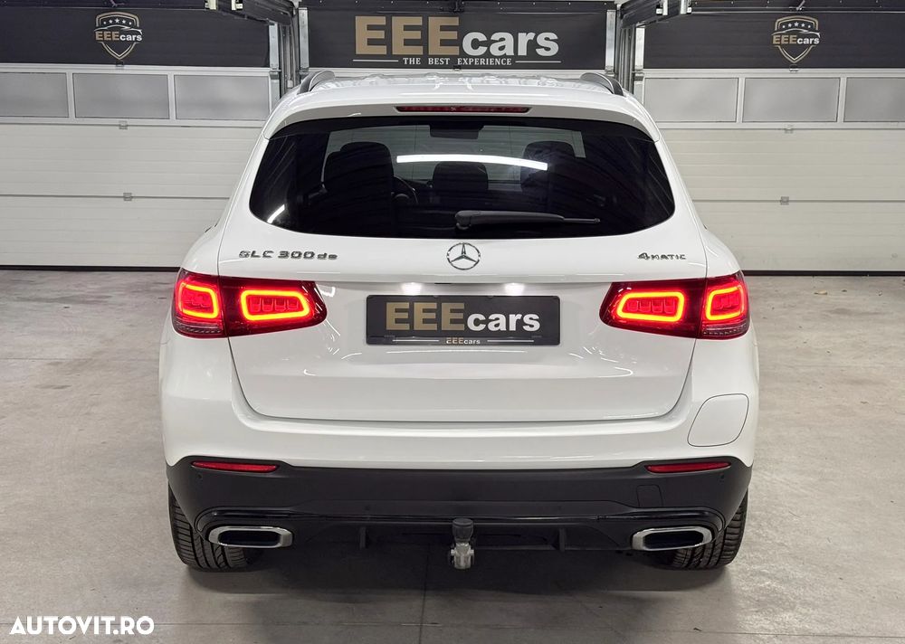 Mercedes-Benz GLC 300 de 4Matic 9G-TRONIC AMG Line Plus - 37