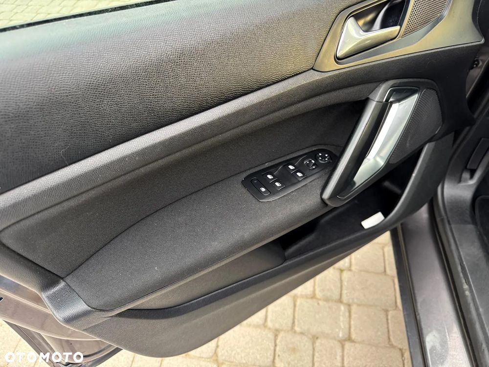 Peugeot 308 BlueHDi 120 Stop & Start Allure - 11