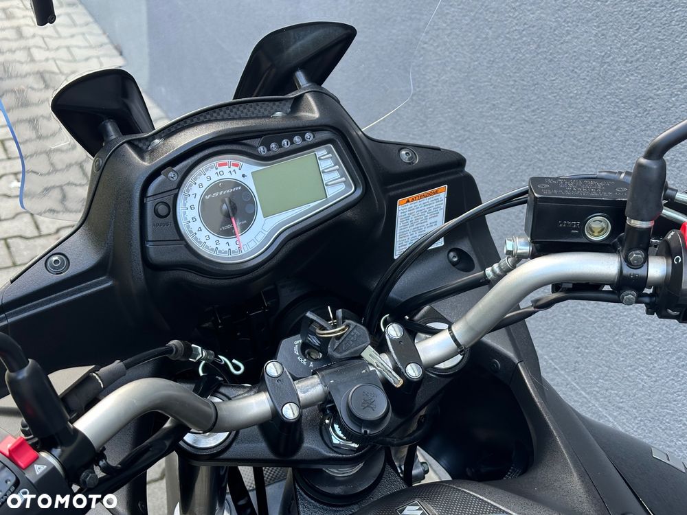 Suzuki V-STROM - 28