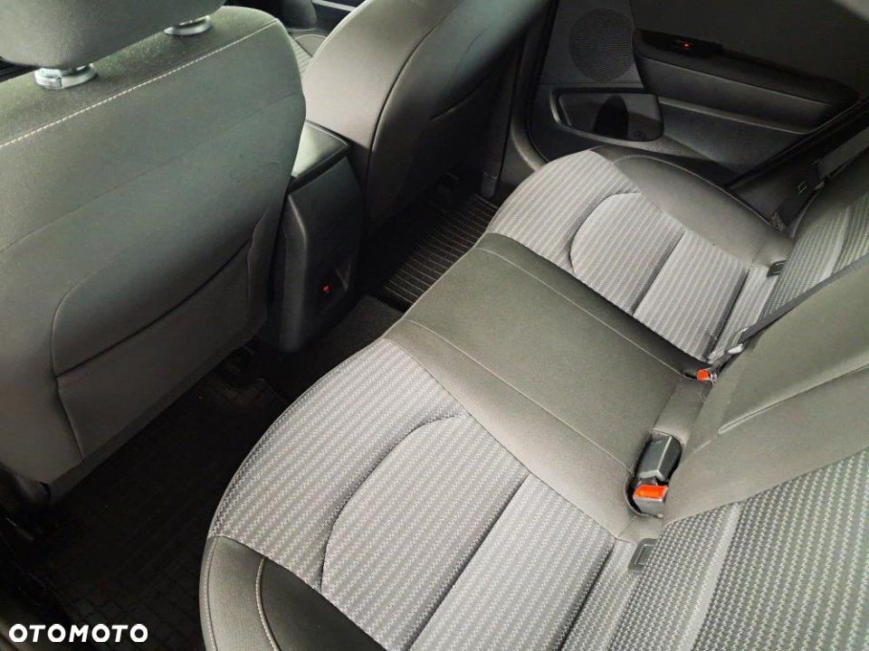 Kia Ceed - 15