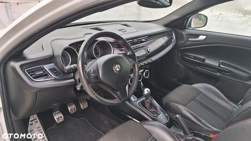 Alfa Romeo Giulietta 1.4 TB 16V Impression - 12