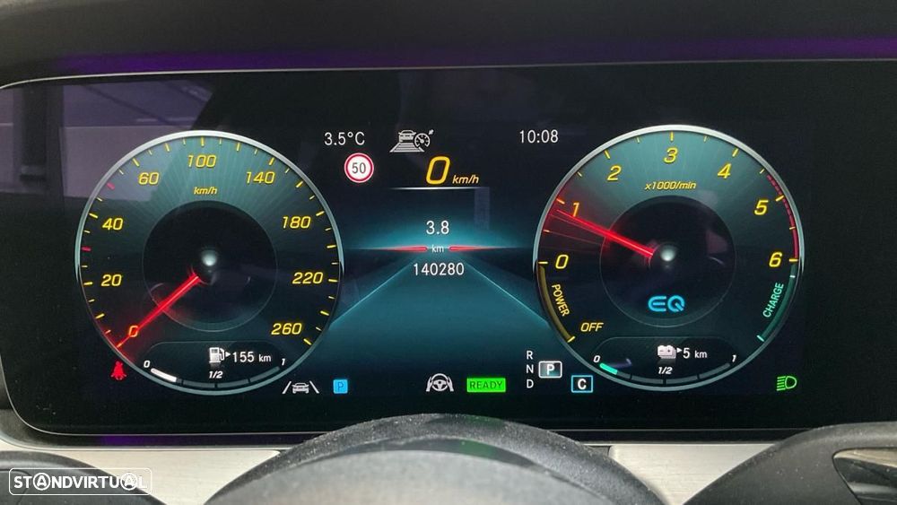 Mercedes-Benz E 300 de 4Matic 9G-TRONIC AMG Line - 4