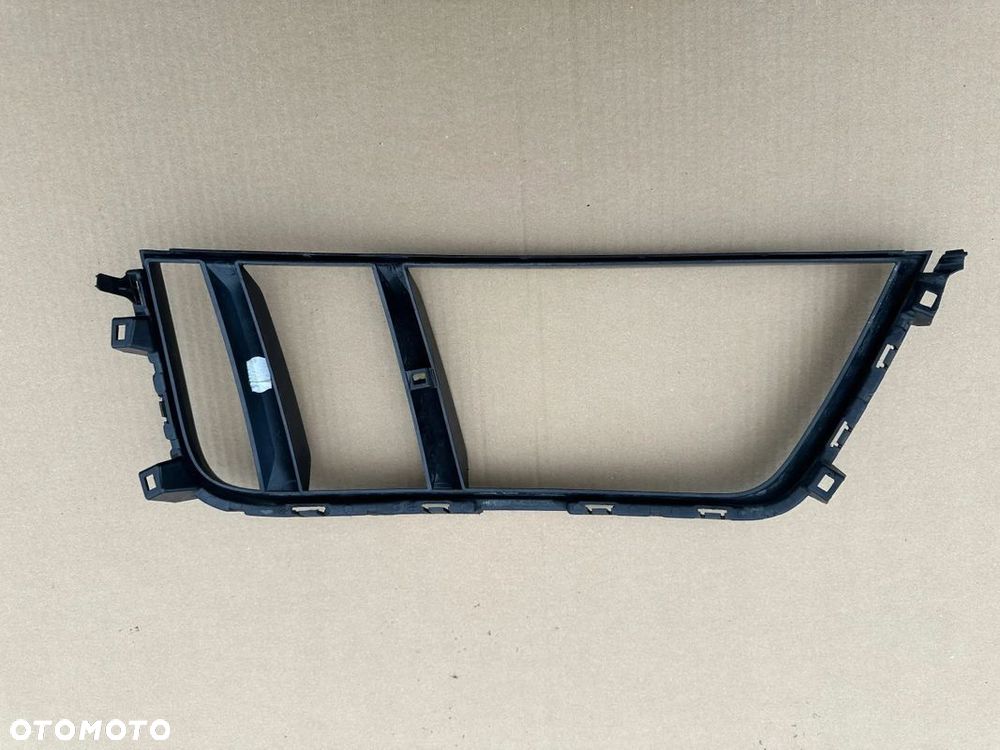 KRATKA W ZDERZAK TYLNY Audi R8 4S 2016 PRAWA ORYGINAŁ - 2