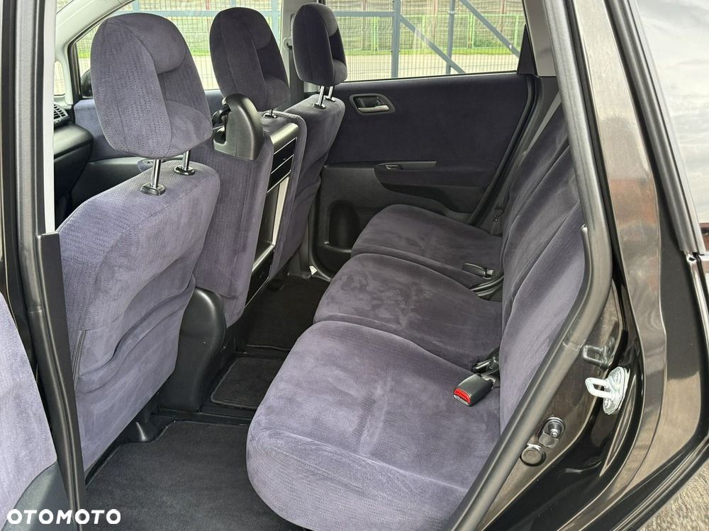 Honda FR-V - 7