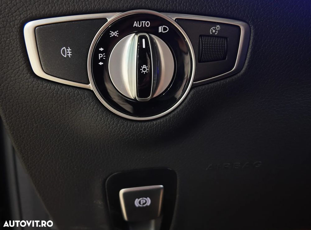 Mercedes-Benz E AMG 53 4Matic+ Coupe AMG Speedshift TCT-9G - 24