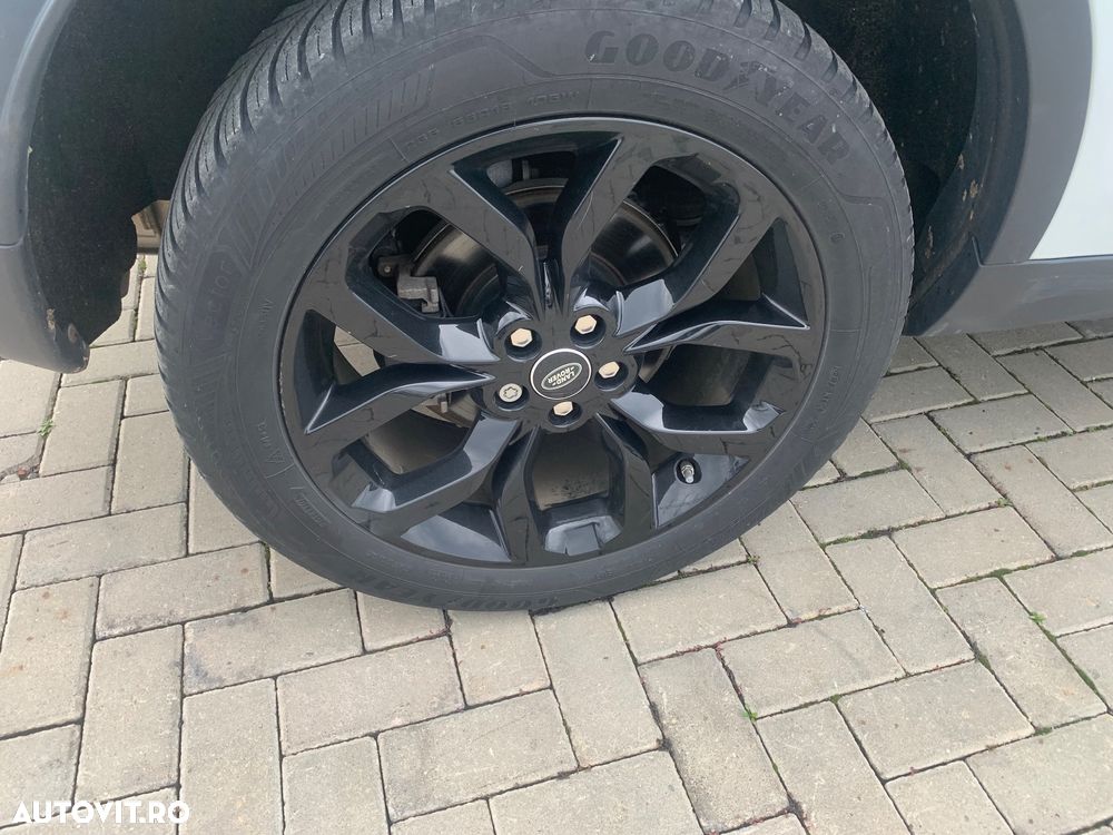 Land Rover Discovery Sport - 19