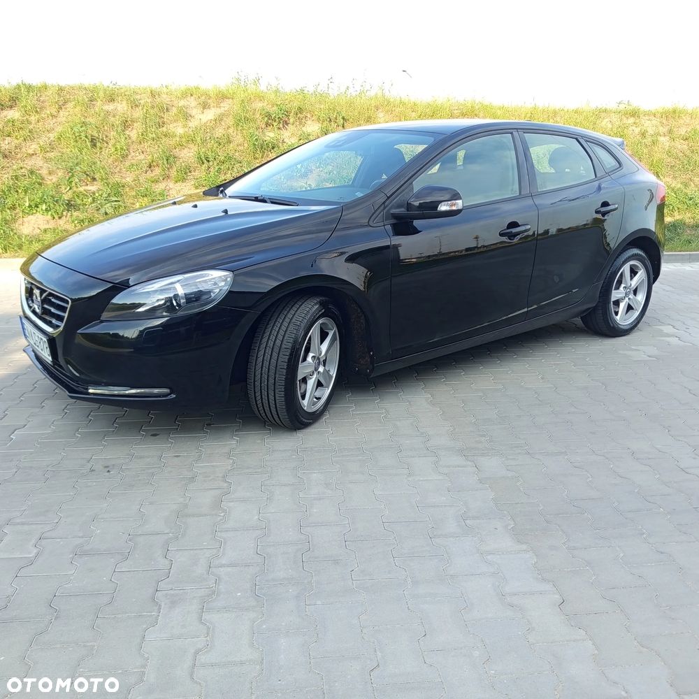 Volvo V40 D4 You - 3