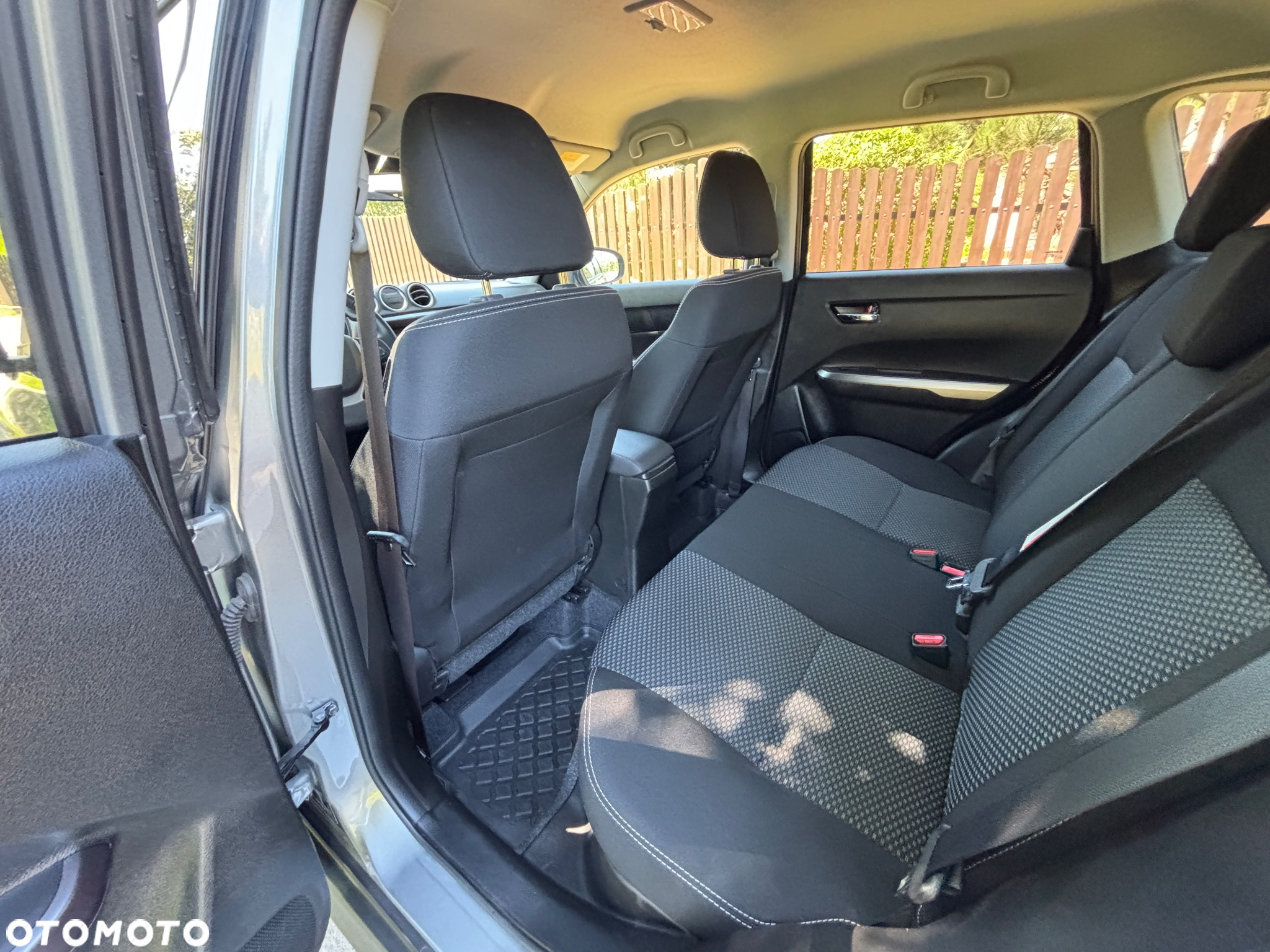 Suzuki Vitara 1.5 DualJet Hybrid Premium Plus 4WD AGS - 17